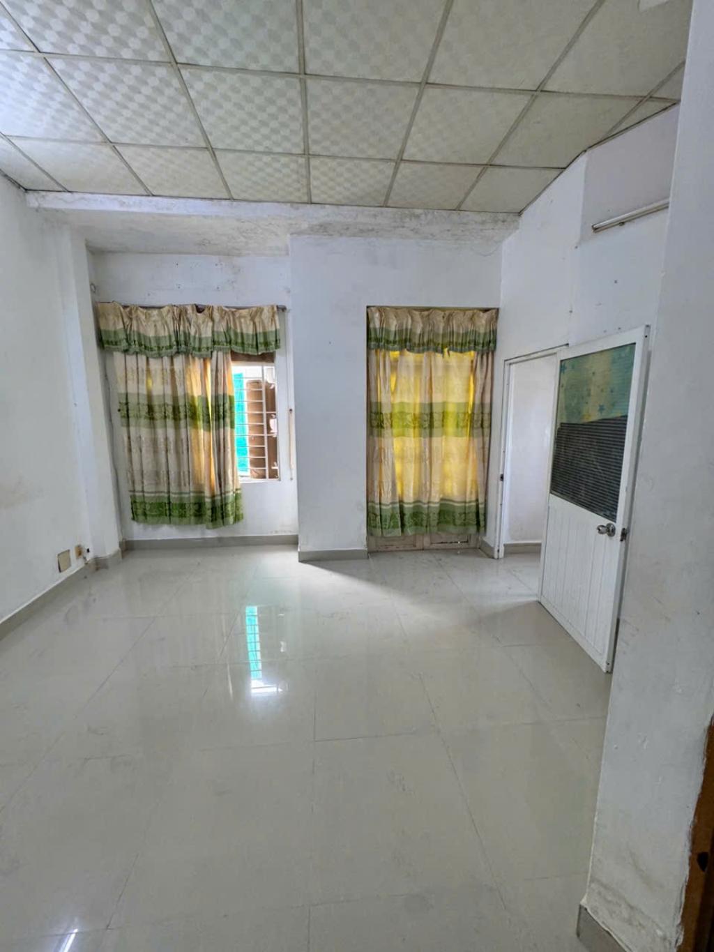 Bán nhà 1 xẹt ngắn đường Lò Gốm Q6, DT 31 m2, Giá 2 tỷ 8, Nhanh tay sở hữu nhà giá tốt tại Q6